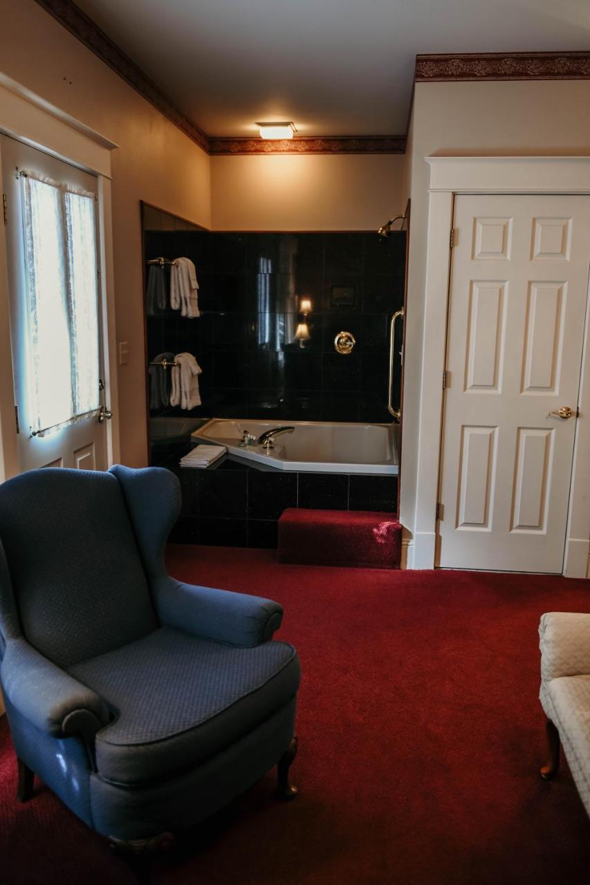 أوراي China Clipper Inn (Adults Only) المظهر الخارجي الصورة